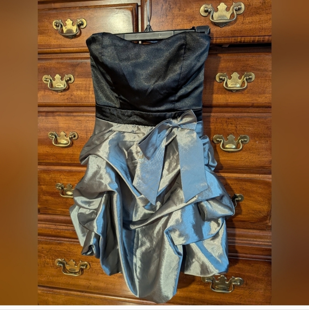 Trixxi Dress